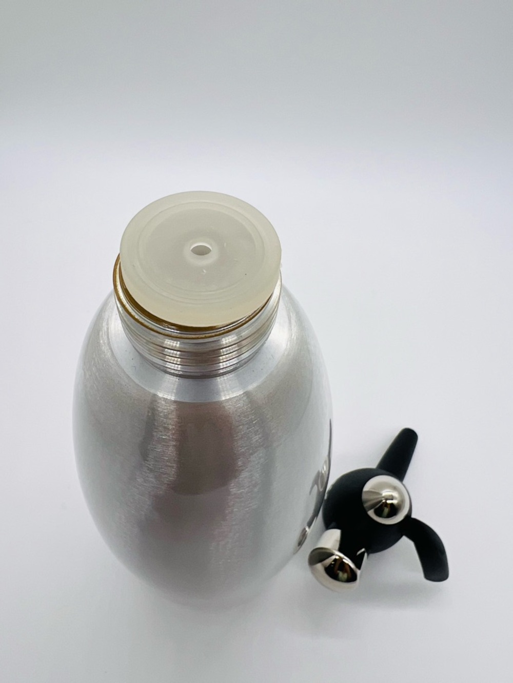 iSi Soda Siphon 1 Liter Brushed Nickel with Black Top - Picture 11 of 15